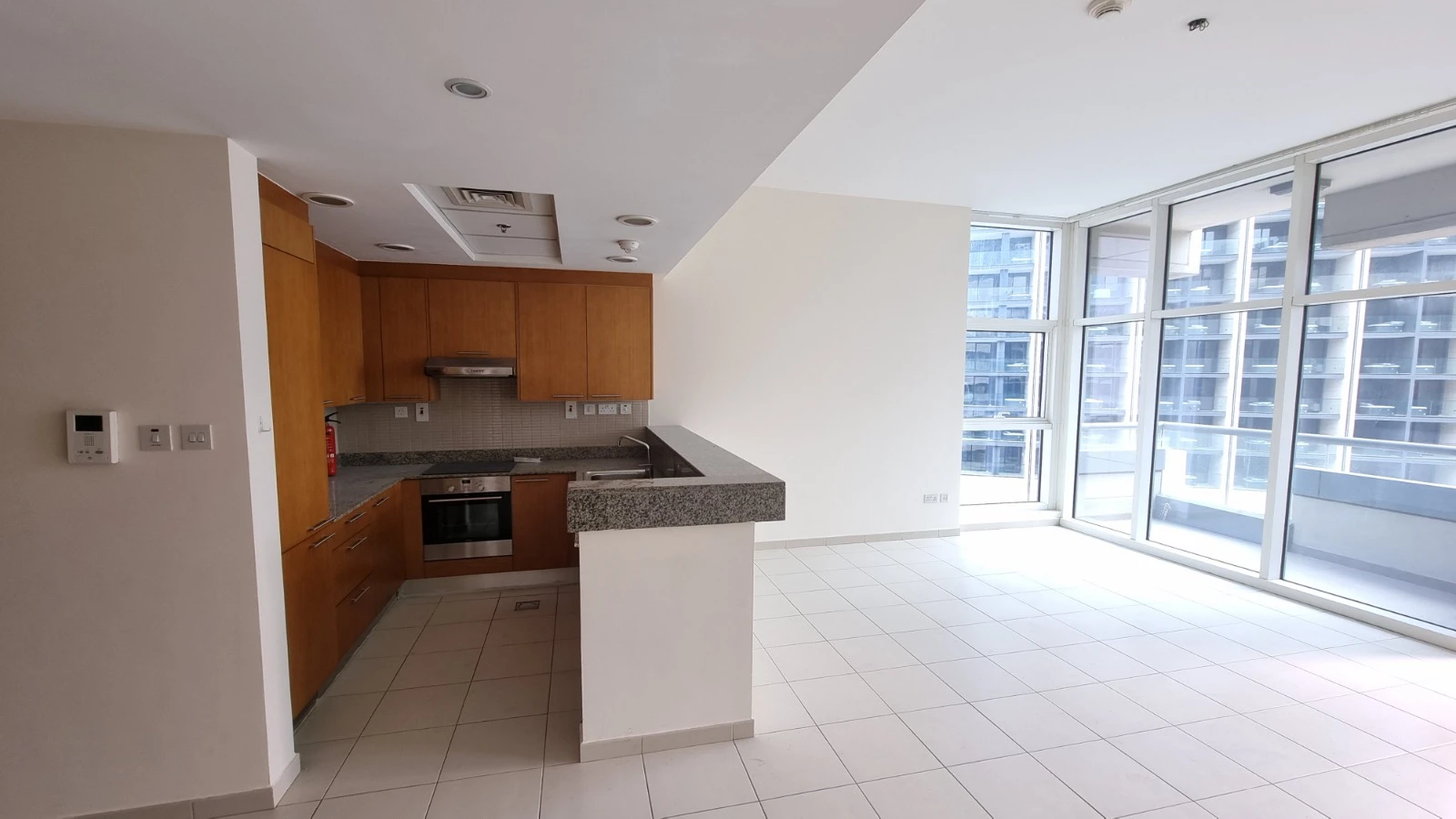 Spacious Studio | Bay Square | Business Bay