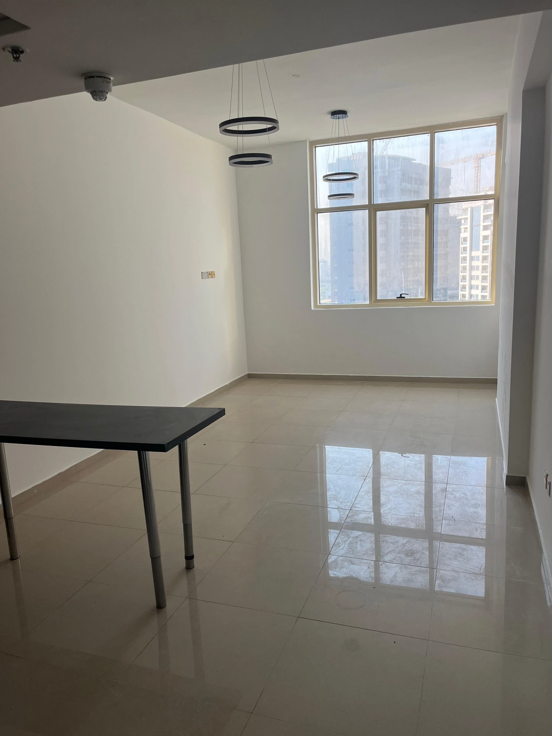 Modern 1BR | Chiller Free | Prime Sports City Living